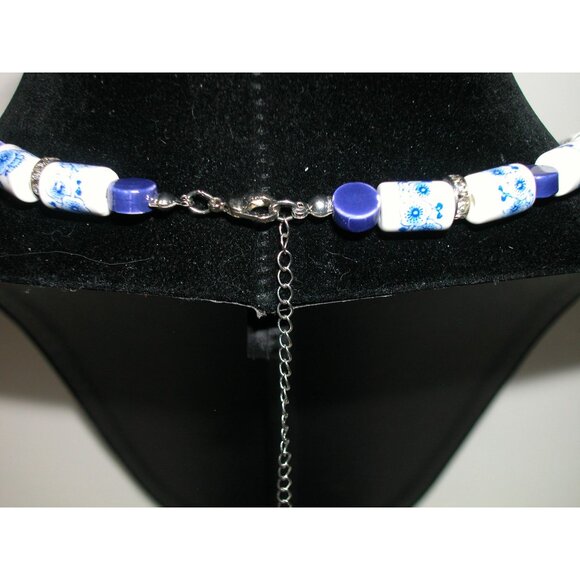 Vintage Blue & White Ceramic Beaded Delft Necklace With Rhinestone Accents - Picture 5 of 6